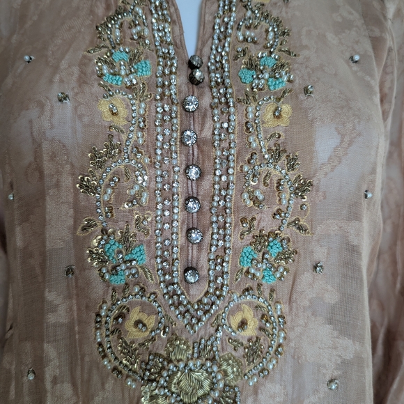 Agha Noor Embroidered Peach Tunic Dress - Picture 6 of 10
